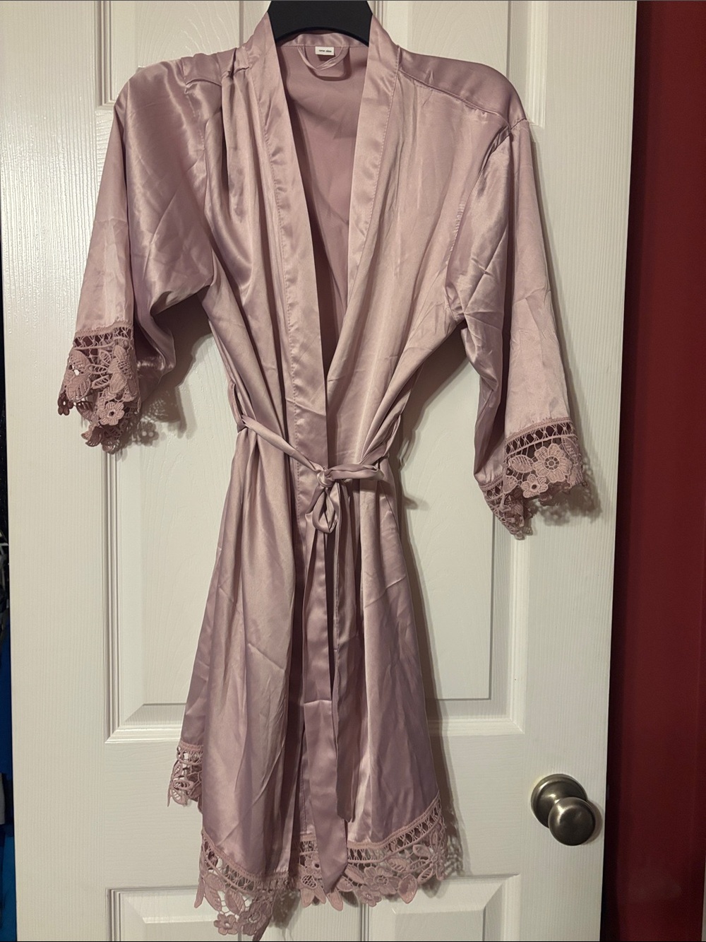 Bridesmaid Lace-Trim Satin Kimono Robe - Mauve one size